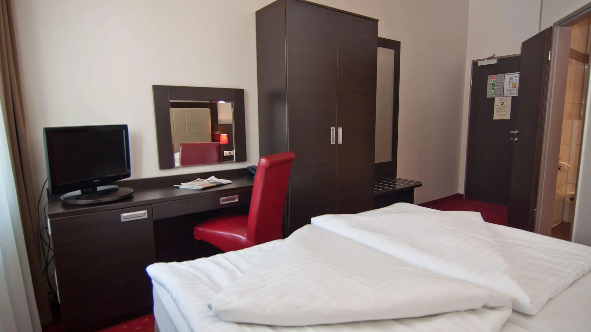 Hotel Savoy Hamburg 3*,